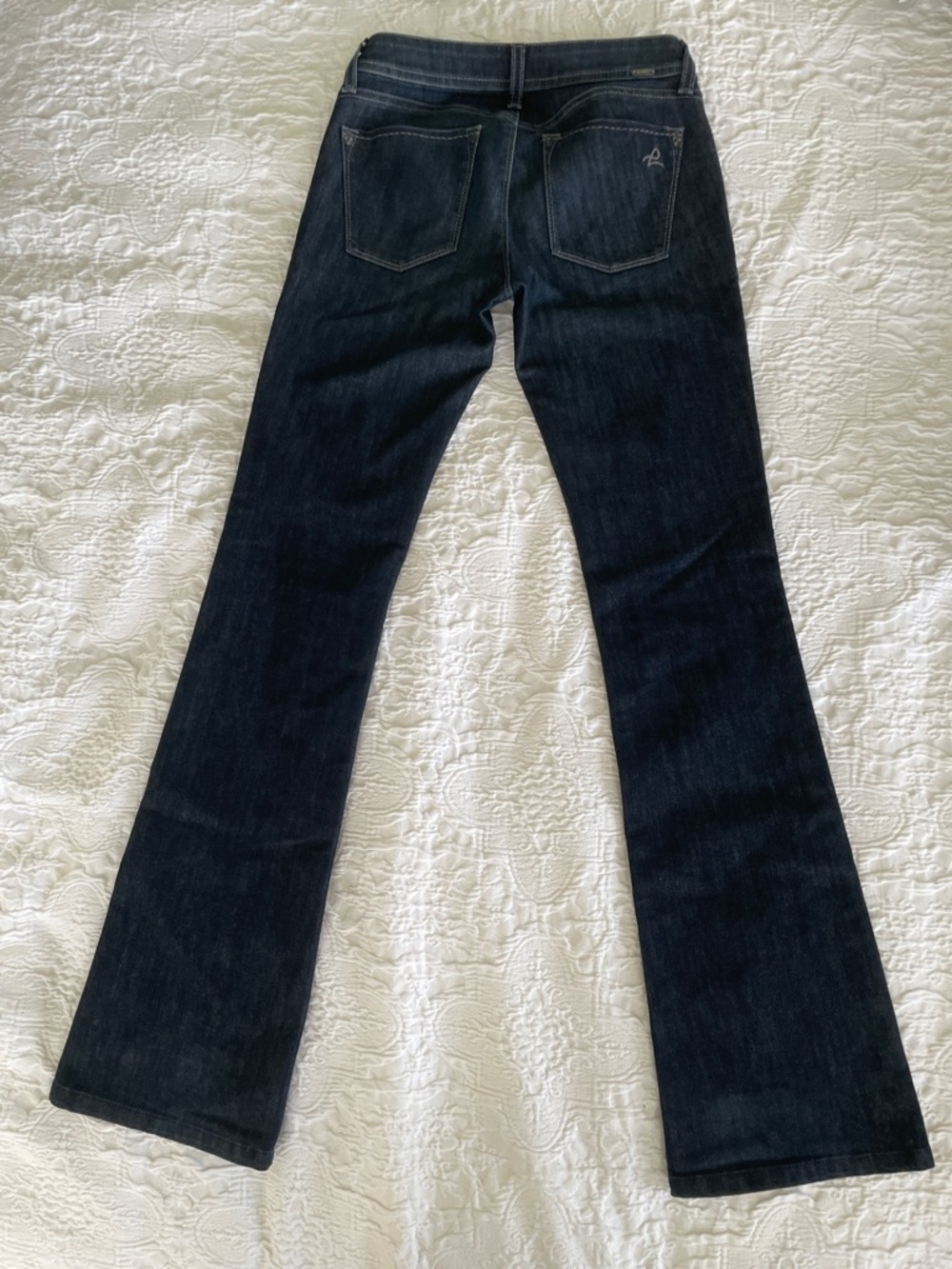 NWOT- DL 1961 jeans- Boot leg - size 25- Milano Boot- stretchy - Picture 2 of 11